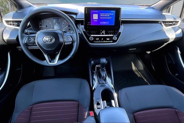 Used 2025 Toyota Corolla SE FWD image 7