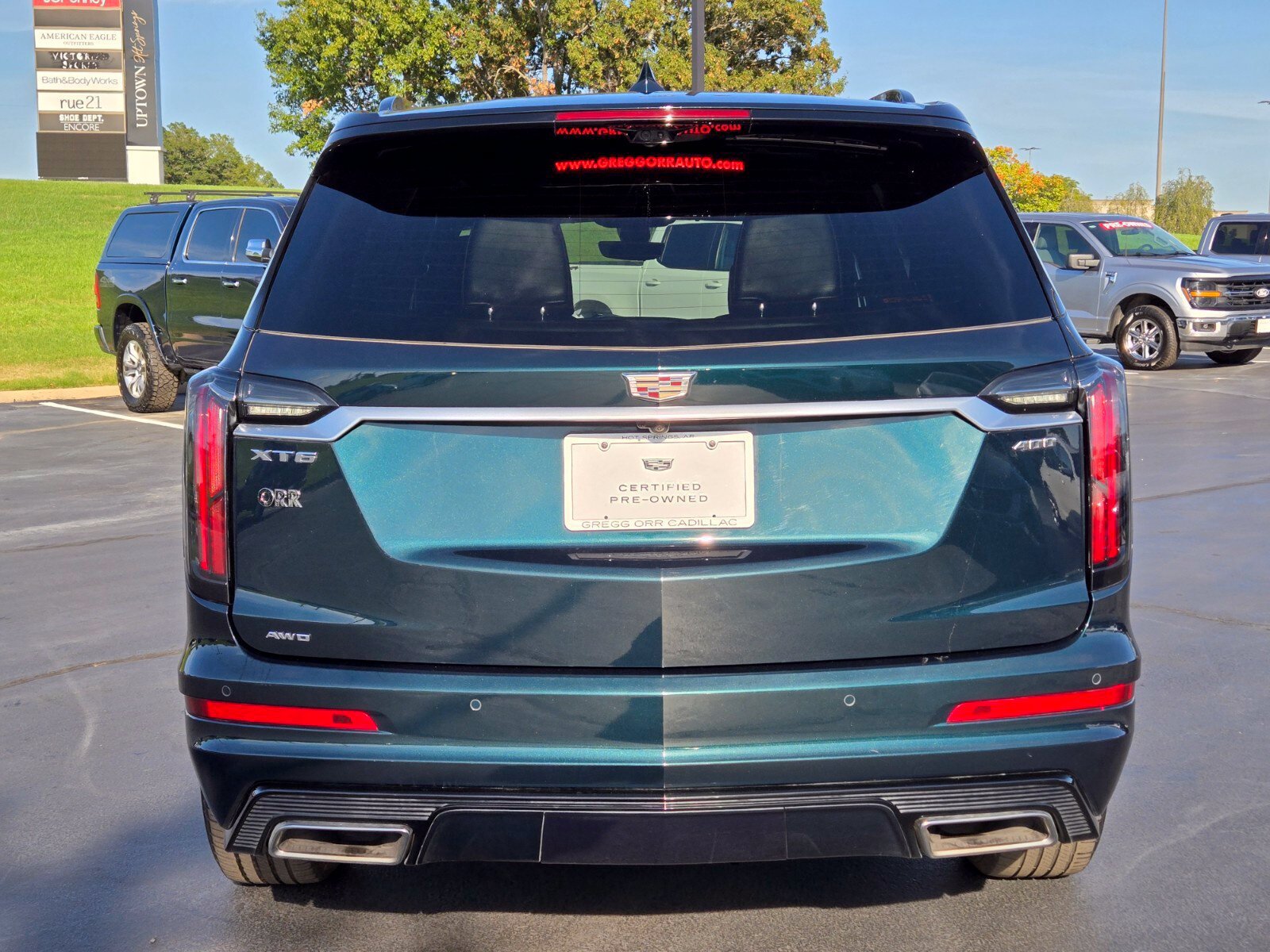 Used 2024 Cadillac XT6 Sport w/ Technology Package AWD/4WD image 4