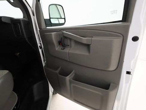 Used 2024 Chevrolet Express 3500 LT w/ LT Preferred Equipment Group image 19