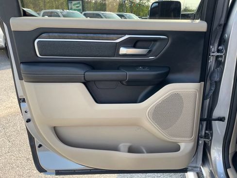 Used 2020 RAM 1500 Big Horn AWD/4WD image 11