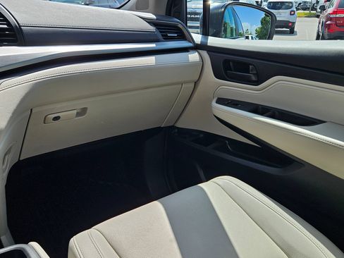 Used 2025 Honda Odyssey EX-L image 11