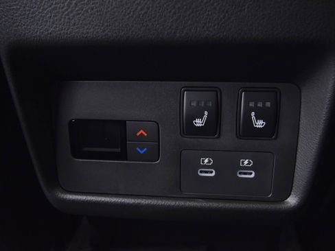 Used 2026 Nissan Rogue Platinum w/ Platinum Premium Package image 43