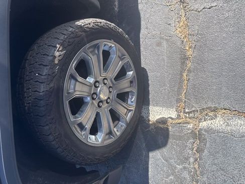 Used 2018 GMC Sierra 1500 Denali w/ Denali Ultimate Package AWD/4WD image 12