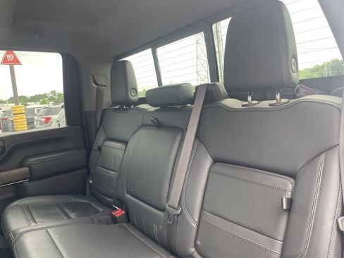 Used 2023 GMC Sierra 3500 Denali w/ Denali Ultimate Package AWD/4WD image 15