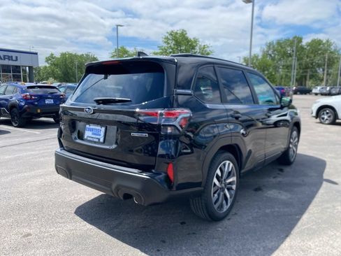 Certified 2025 Subaru Forester Touring AWD/4WD image 7