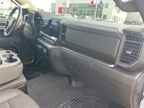 Used 2023 Chevrolet Silverado 1500 LT image 21