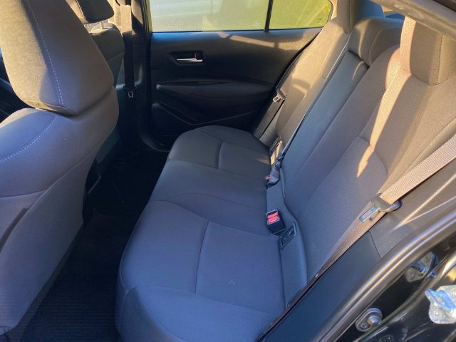 Used 2021 Toyota Corolla LE FWD image 9