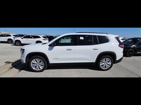 Used 2025 GMC Acadia Elevation w/ Elevation Premium Package image 5
