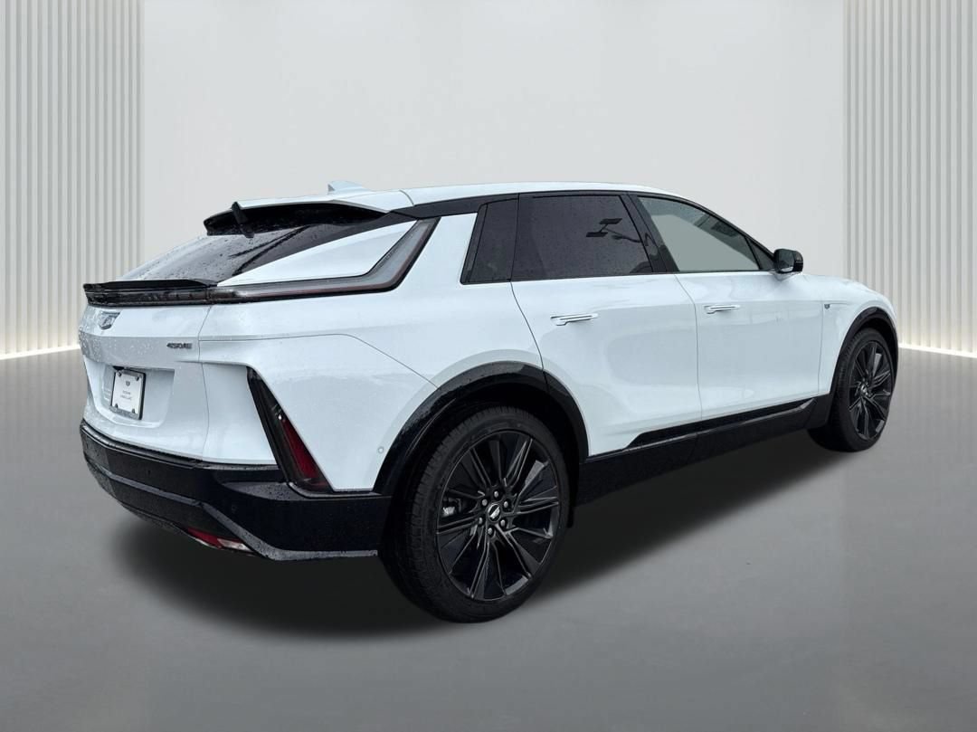 New 2026 Cadillac Lyriq Signature Sport w/ Nappa Leather Package RWD image 5
