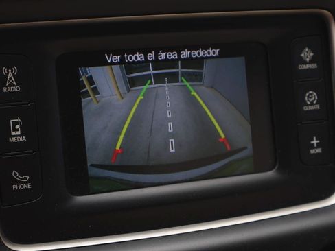 Used 2016 Jeep Grand Cherokee Laredo RWD image 14