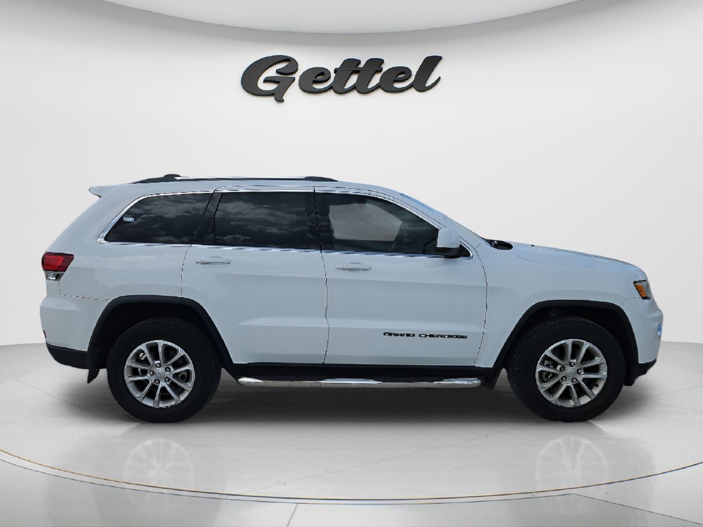 Used 2021 Jeep Grand Cherokee Laredo AWD/4WD image 4