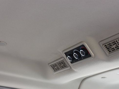 Used 2019 Chevrolet Express 2500 LS w/ Driver Convenience Package RWD image 19