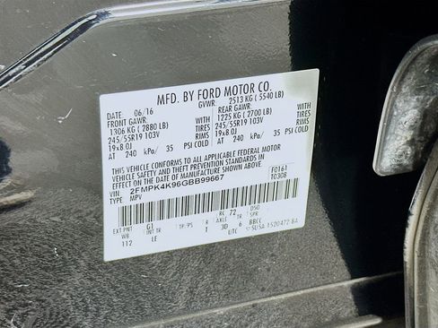 Used 2016 Ford Edge Titanium image 34