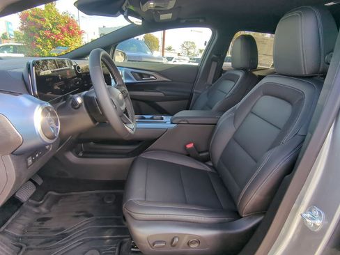 Used 2026 Chevrolet Equinox EV LT image 20