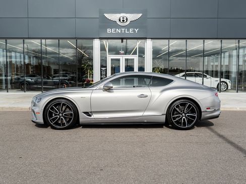 Used 2023 Bentley Continental GT Azure image 5