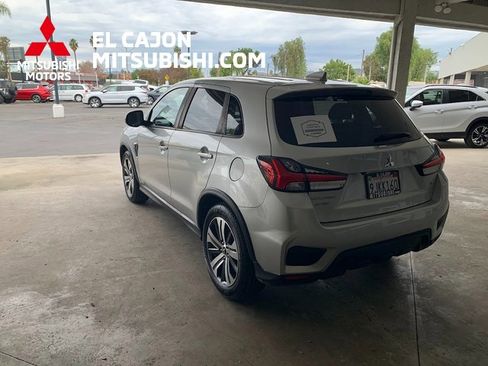 Used 2021 Mitsubishi Outlander Sport SE image 6