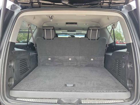 Used 2018 Chevrolet Suburban Premier AWD/4WD image 23