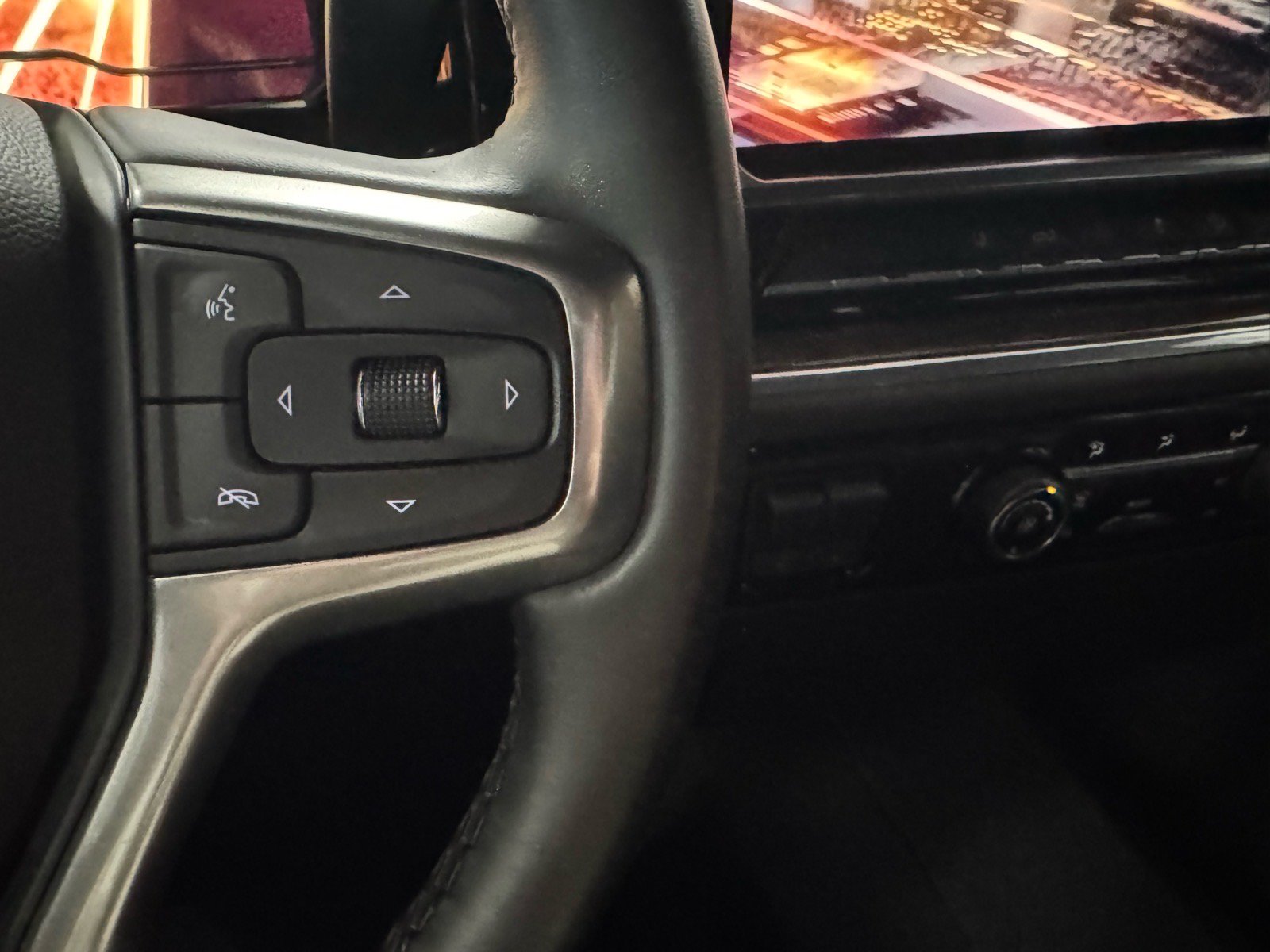 Used 2024 Chevrolet Silverado 2500 LT AWD/4WD image 21