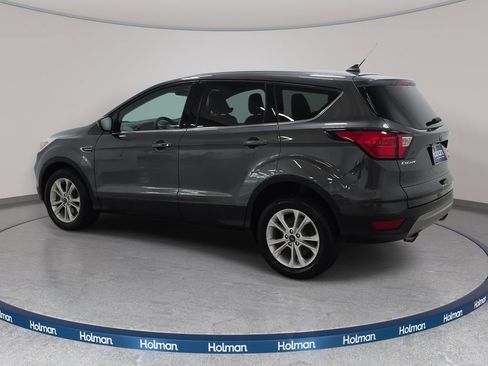 Used 2019 Ford Escape SE FWD image 8