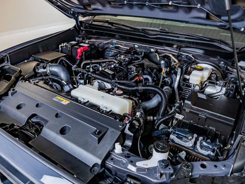 Used 2025 Toyota Tacoma TRD Off-Road image 40