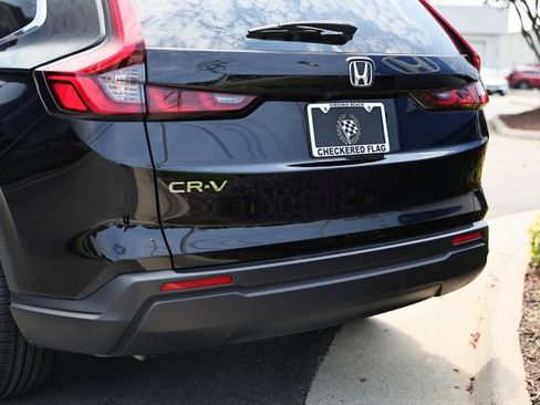 Used 2025 Honda CR-V EX image 9