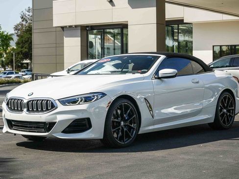 Used 2025 BMW 840i Convertible w/ Comfort Seating Package RWD image 3