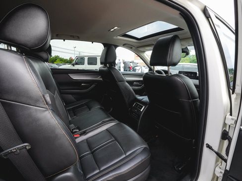 Used 2024 MAZDA CX-90 Plug-In Hybrid w/ Preferred AWD/4WD image 40