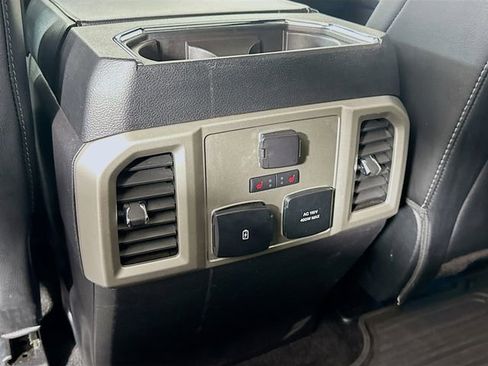 Used 2019 Ford F150 Lariat w/ Equipment Group 502A Luxury image 30