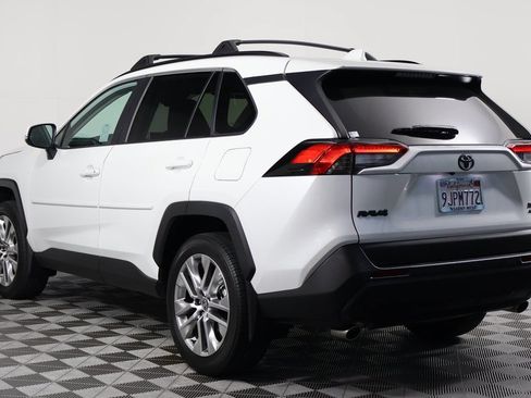 Used 2023 Toyota RAV4 XLE Premium AWD/4WD image 6