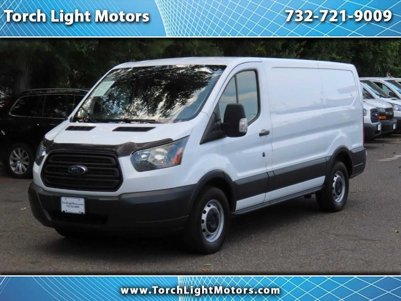 Used 2018 Ford Transit 150 130 Low Roof RWD image 1