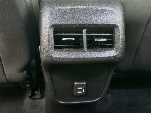 Used 2020 Chevrolet Equinox LS AWD/4WD image 25