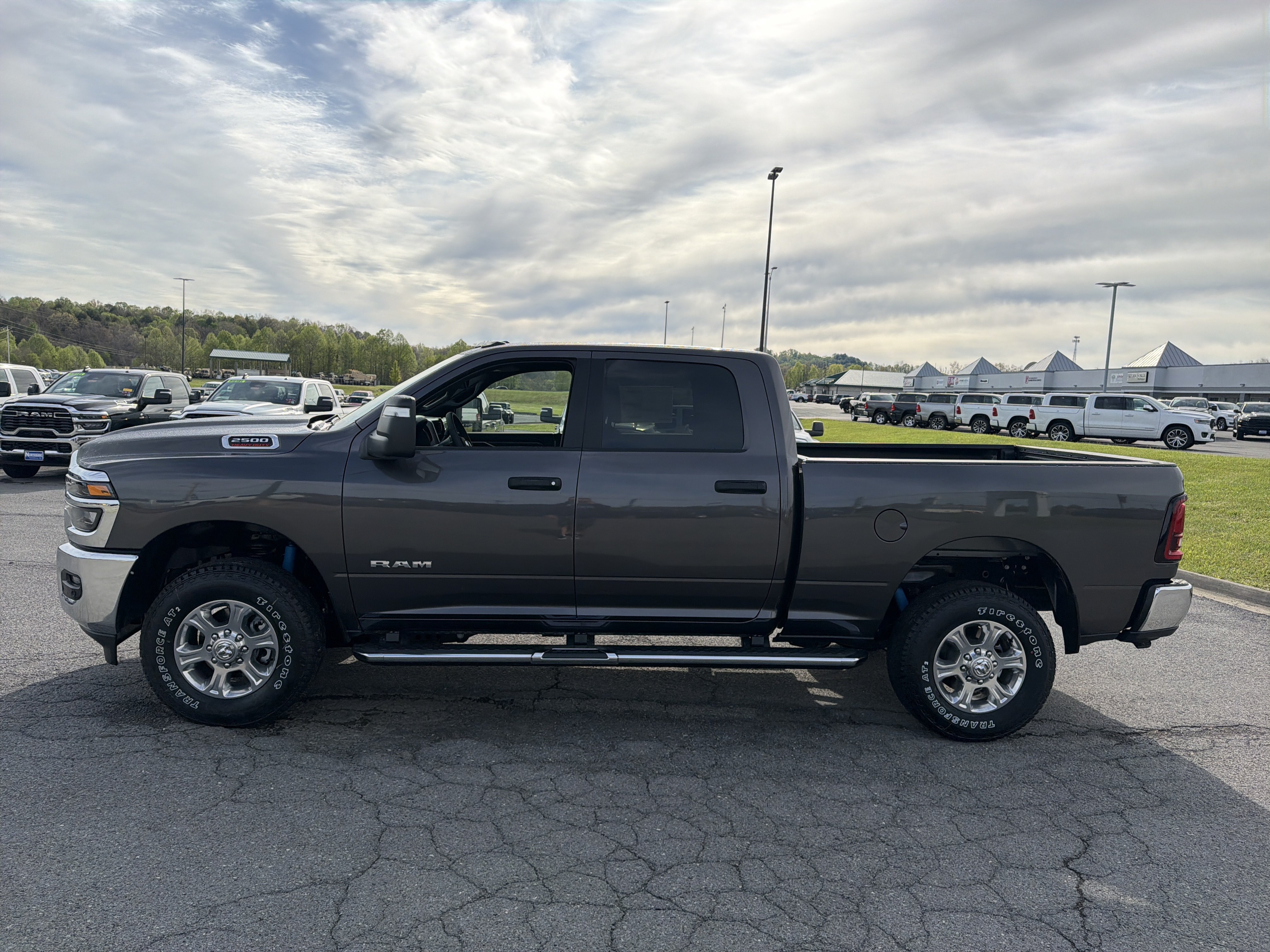New 2026 RAM 2500 Big Horn AWD/4WD image 10