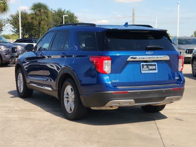 Used 2020 Ford Explorer XLT w/ Equipment Group 202A RWD image 4