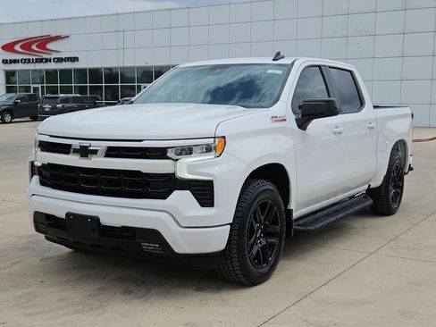 Certified 2022 Chevrolet Silverado 1500 RST w/ Z71 Off-Road Package AWD/4WD image 7