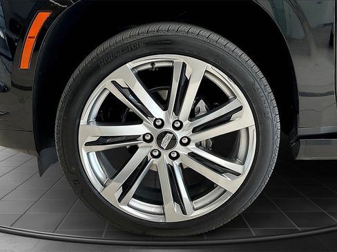 Used 2025 Cadillac Escalade Sport Platinum image 9