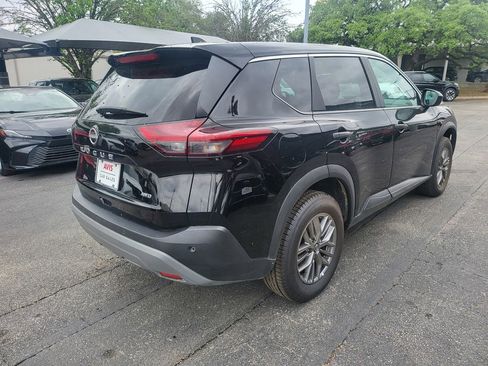 Used 2023 Nissan Rogue S image 14