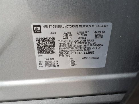 Used 2024 GMC Terrain SLT image 34