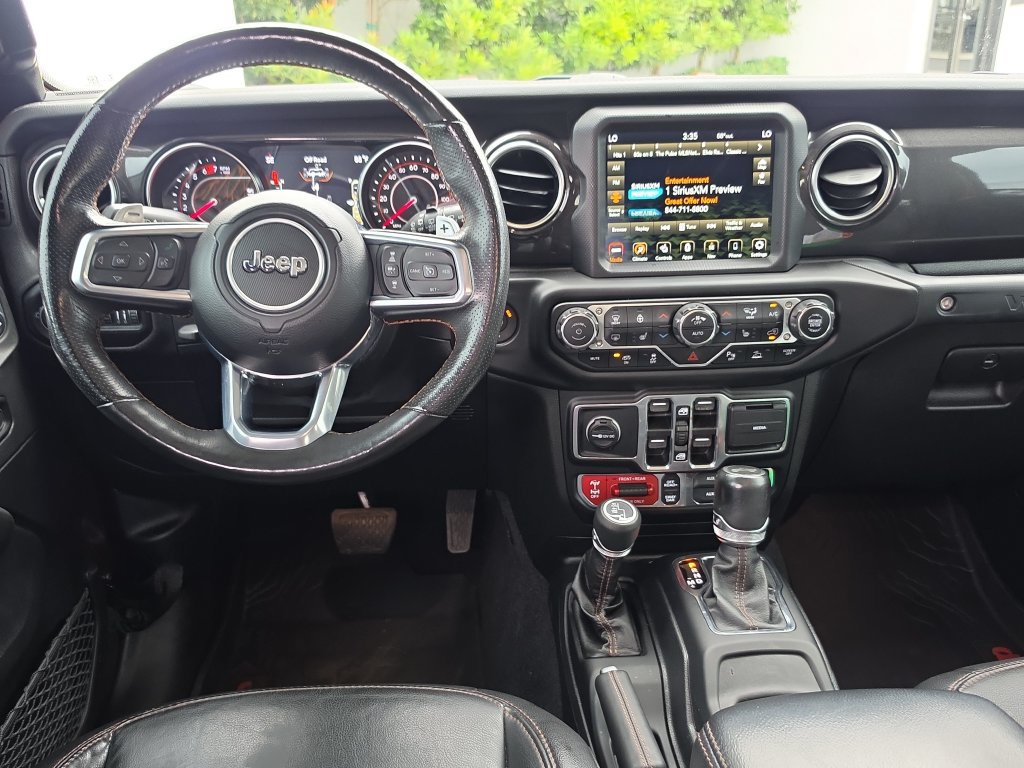Used 2021 Jeep Wrangler Unlimited Rubicon AWD/4WD image 17