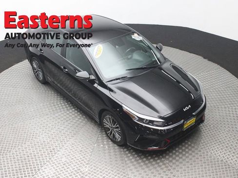 Used 2023 Kia Forte GT-Line FWD image 3
