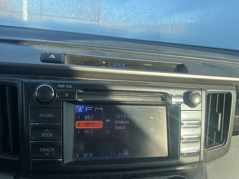 Used 2013 Toyota RAV4 LE image 26