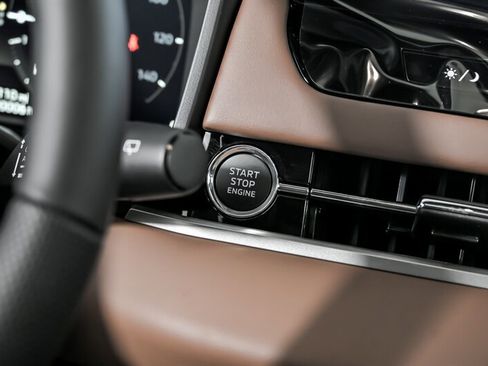 New 2026 Mitsubishi Outlander SEL FWD image 23