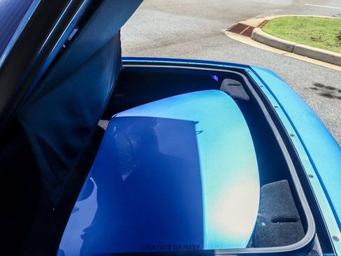 Used 1998 Chevrolet Corvette Coupe w/ Roof Pkg RWD image 95