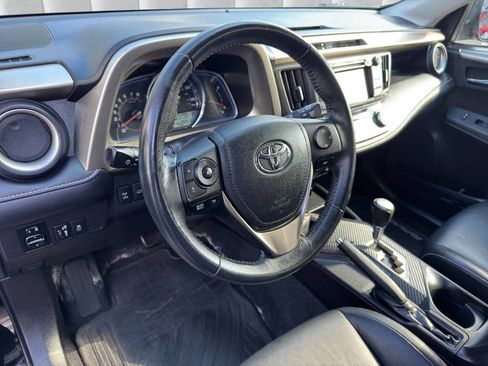 Used 2014 Toyota RAV4 Limited image 9