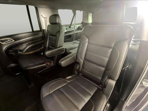 Used 2018 GMC Yukon XL Denali w/ Open Road Package RWD image 17