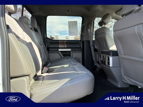 Used 2018 Ford F150 Lariat w/ Equipment Group 502A Luxury image 18