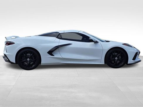 Used 2022 Chevrolet Corvette Stingray Premium Conv w/ Z51 Performance Package RWD image 5