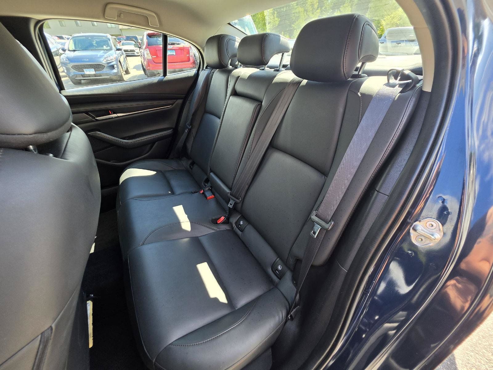Used 2024 MAZDA MAZDA3 s FWD image 14