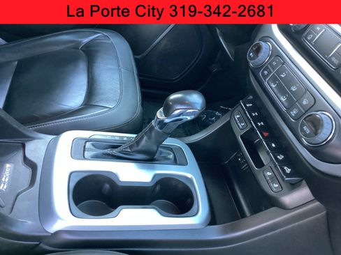 Used 2022 Chevrolet Colorado ZR2 image 11