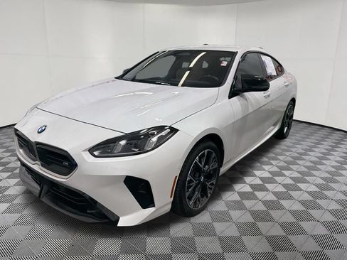 Used 2025 BMW M235i xDrive AWD/4WD image 3
