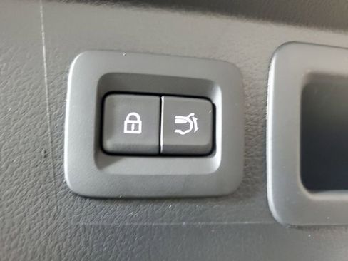 Used 2025 MAZDA CX-50 AWD 2.5 Hybrid w/ Premium Pkg image 10